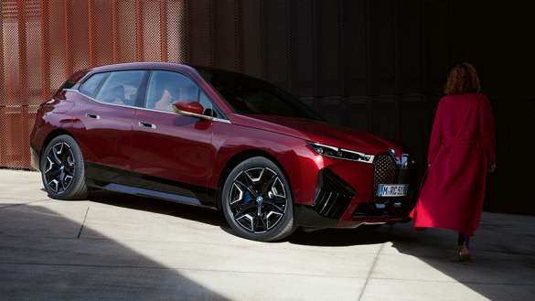 TU BMW TE DA LA BIENVENIDA